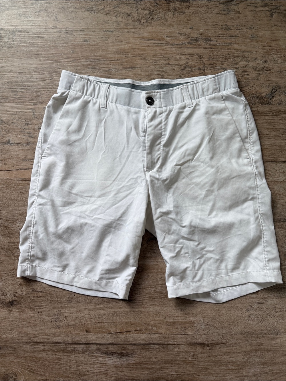 Under Armour Men's White Flat-Front Athletic Shorts